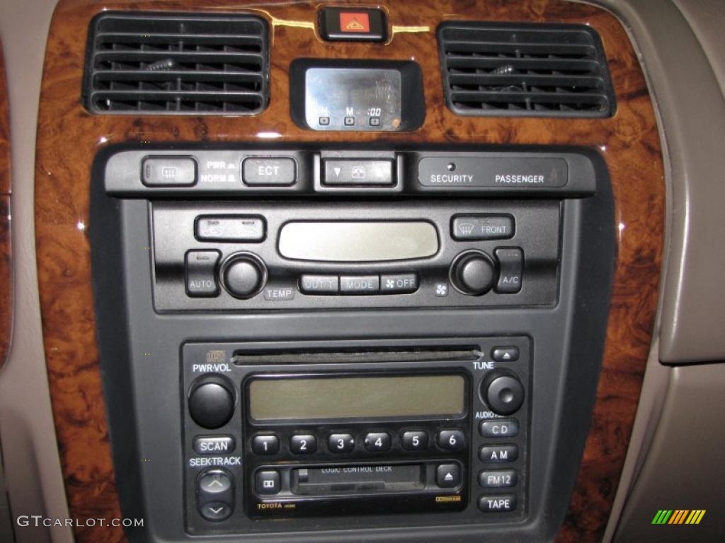 2000 Toyota 4Runner Limited 4x4 Controls Photos