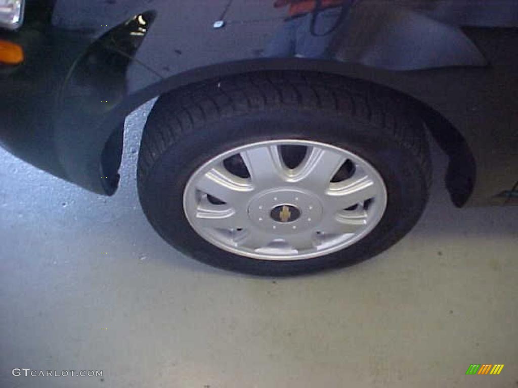 2005 Aveo LS Sedan - Black / Gray photo #22