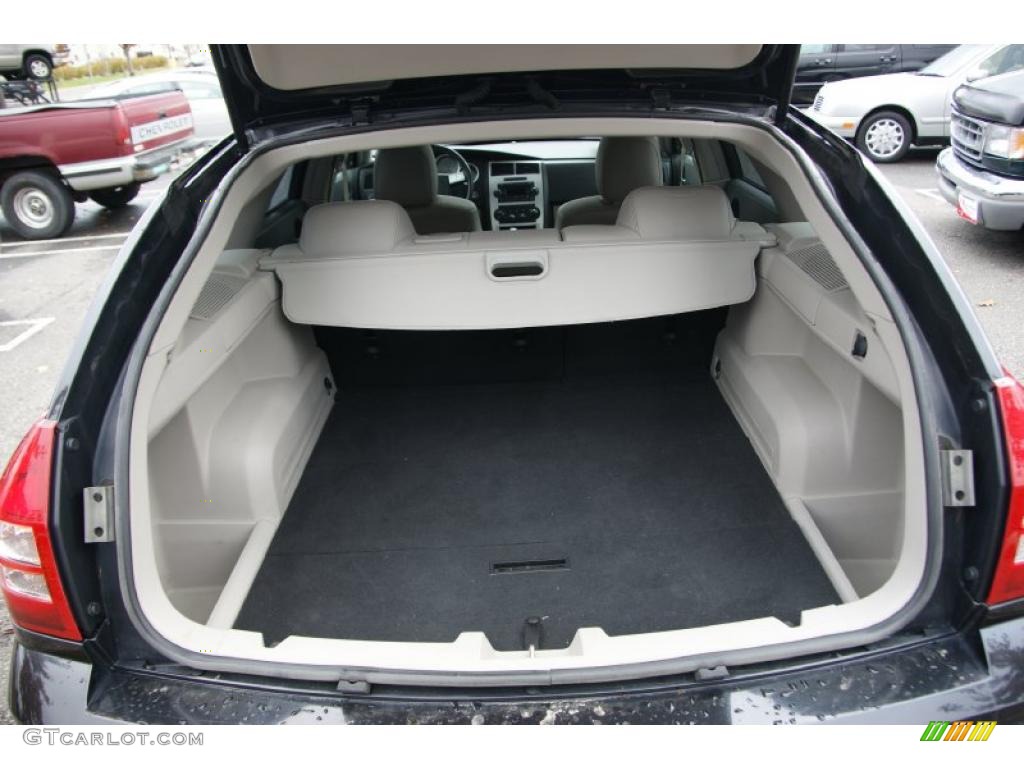2006 Dodge Magnum R/T AWD Trunk Photo #39330296