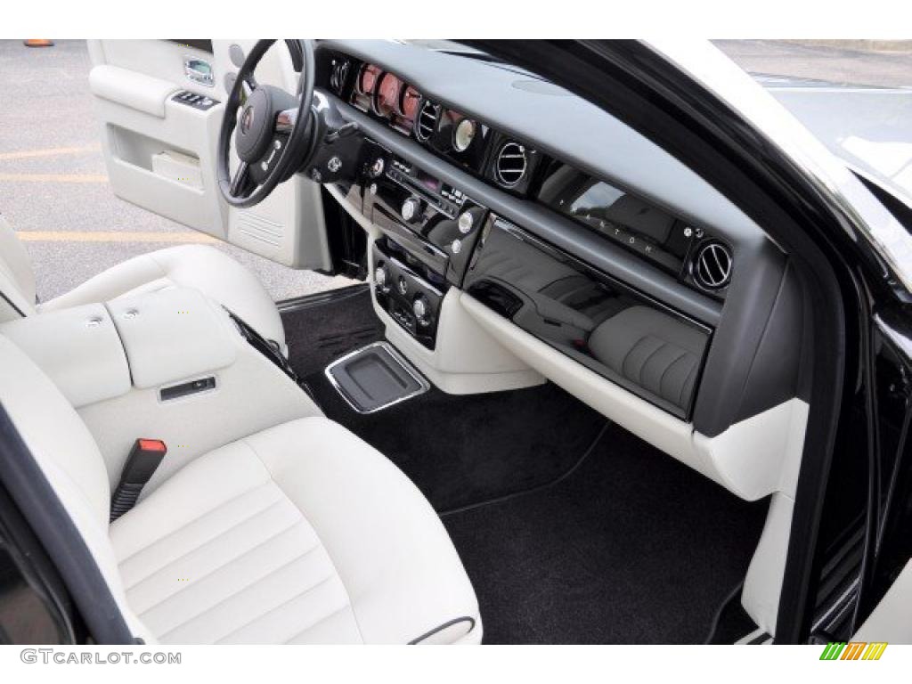 2007 Rolls-Royce Phantom Standard Phantom Model Seashell Dashboard Photo #39331800