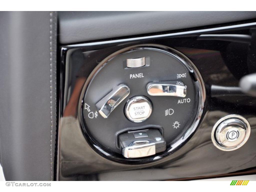 2007 Rolls-Royce Phantom Standard Phantom Model Controls Photo #39331960