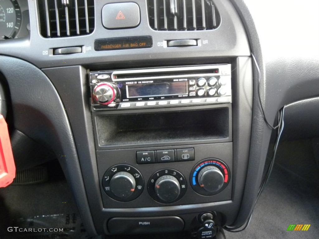 2004 Elantra GLS Sedan - Crimson Dark Red / Gray photo #20
