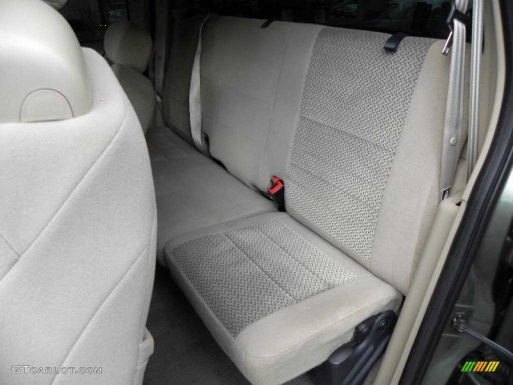 Medium Parchment Beige Interior 2003 Ford F150 XLT SuperCab Photo #39333008