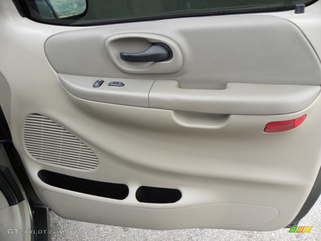 2003 Ford F150 XLT SuperCab Medium Parchment Beige Door Panel Photo #39333052
