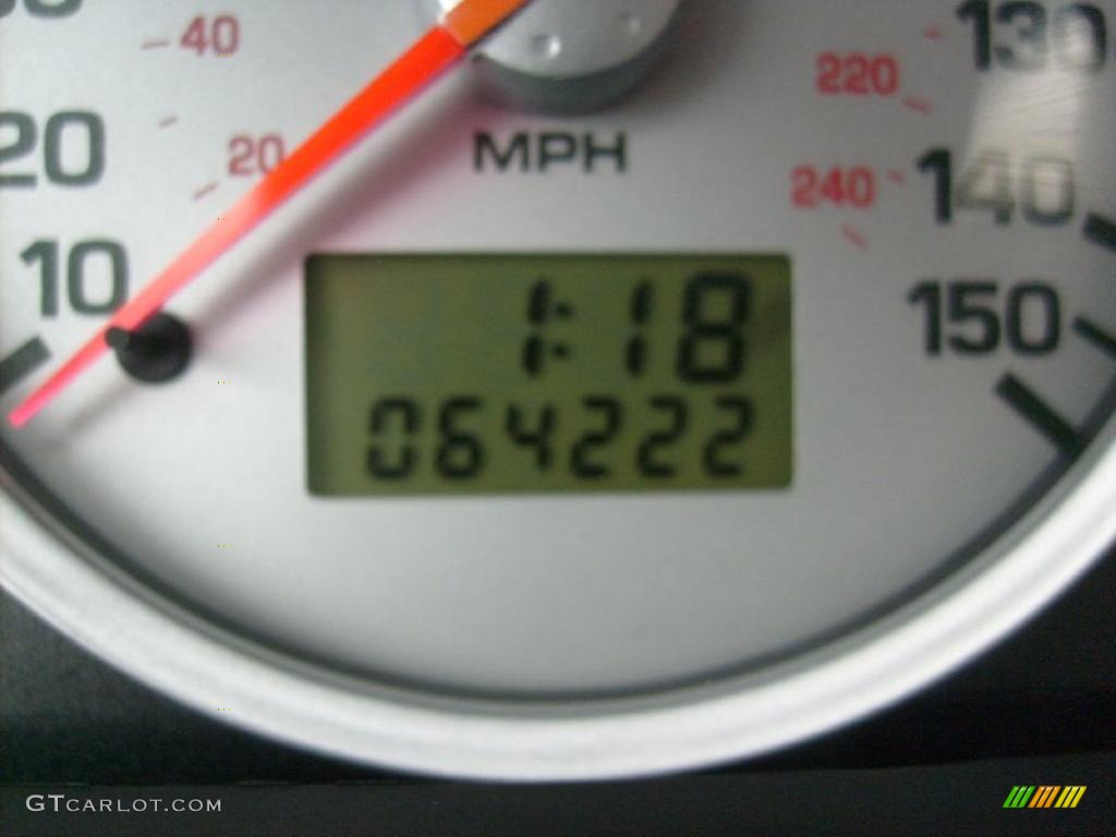 2001 Cougar V6 - Vibrant White / Dark Graphite photo #20