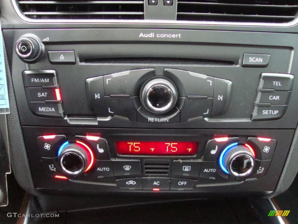 2010 Audi Q5 3.2 quattro Controls Photo #39334020