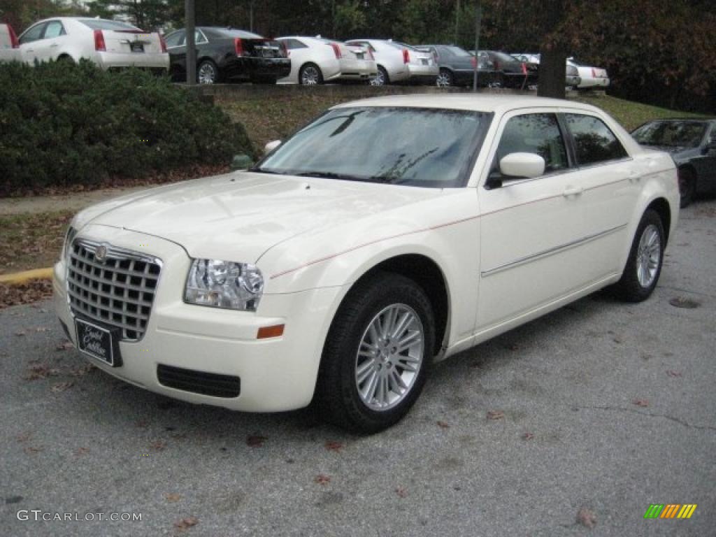 Cool Vanilla White 2008 Chrysler 300 LX Exterior Photo #39334032