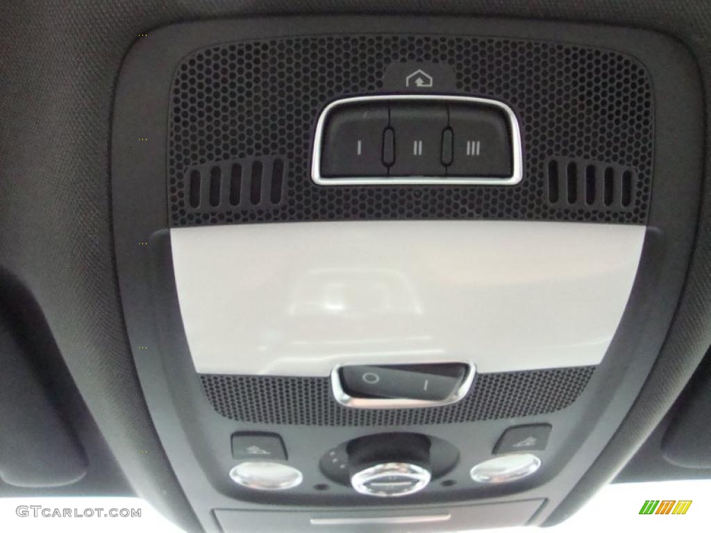 2010 Audi Q5 3.2 quattro Controls Photo #39334052
