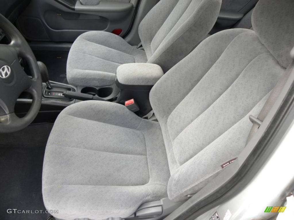 2004 Elantra GLS Sedan - Sterling Silver / Gray photo #4