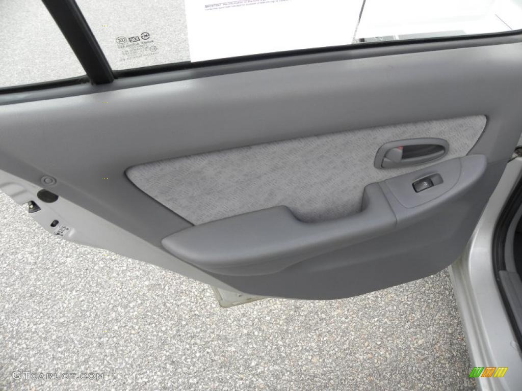 2004 Elantra GLS Sedan - Sterling Silver / Gray photo #6