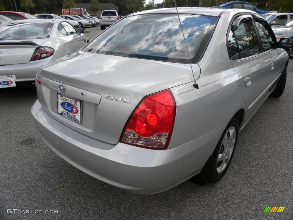 2004 Elantra GLS Sedan - Sterling Silver / Gray photo #12