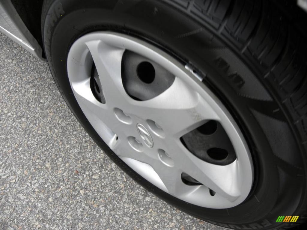 2004 Elantra GLS Sedan - Sterling Silver / Gray photo #15