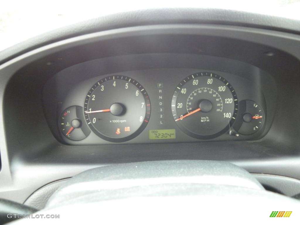 2004 Elantra GLS Sedan - Sterling Silver / Gray photo #20
