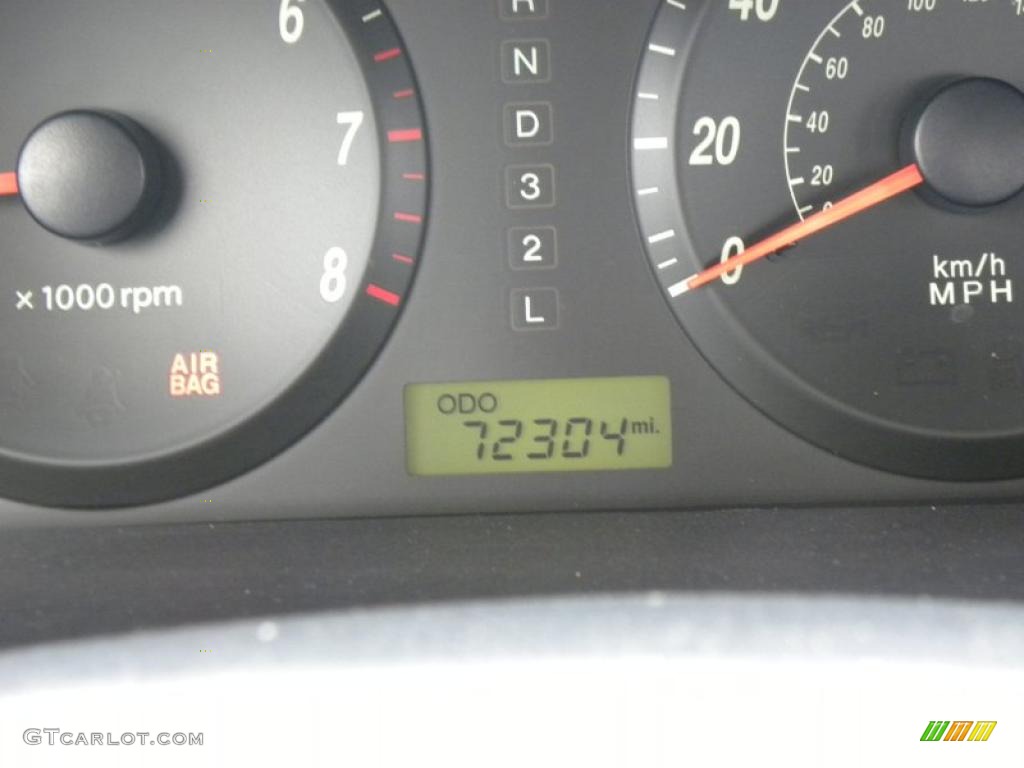 2004 Elantra GLS Sedan - Sterling Silver / Gray photo #21
