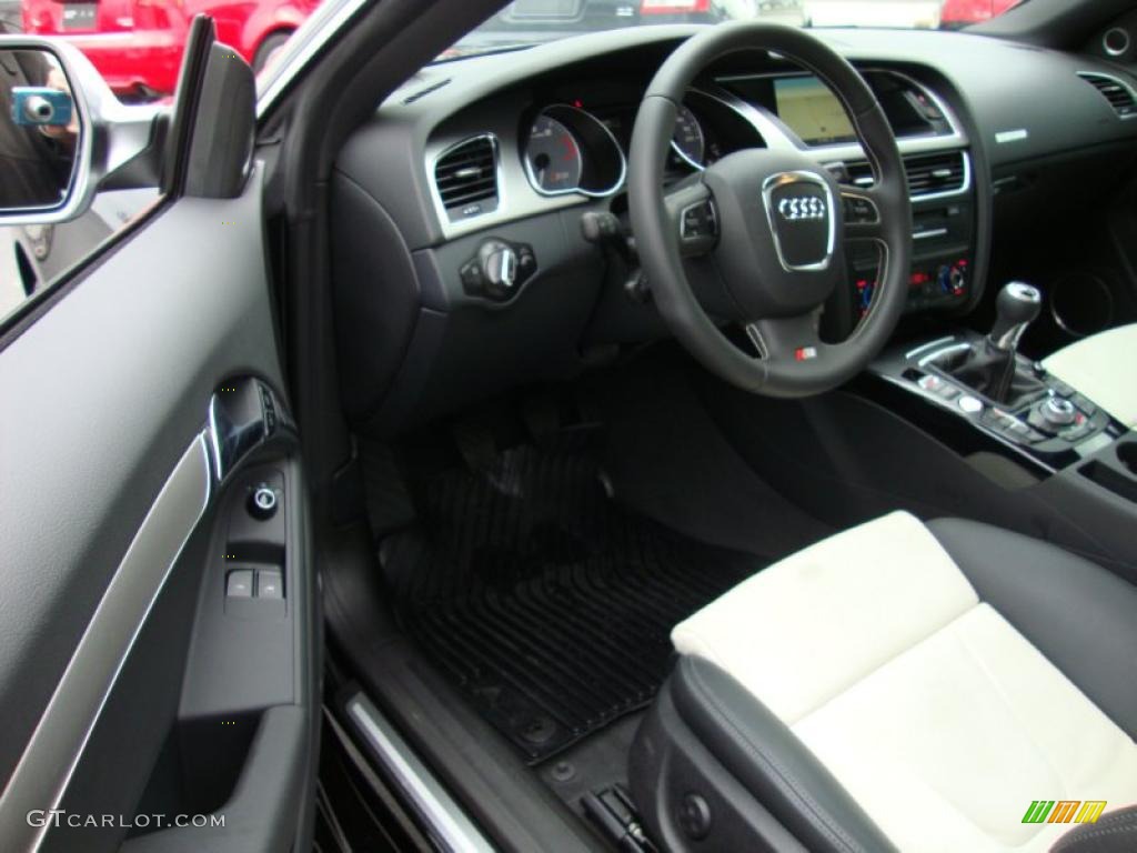 2011 Audi S5 4.2 FSI quattro Coupe Black/Silver Silk Nappa Leather/Alcantara Dashboard Photo #39335220