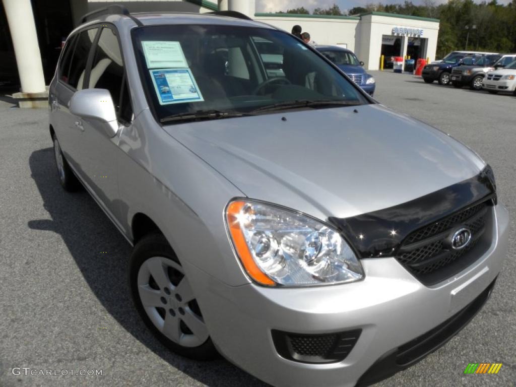 2009 Rondo LX V6 - Bright Silver / Gray photo #1