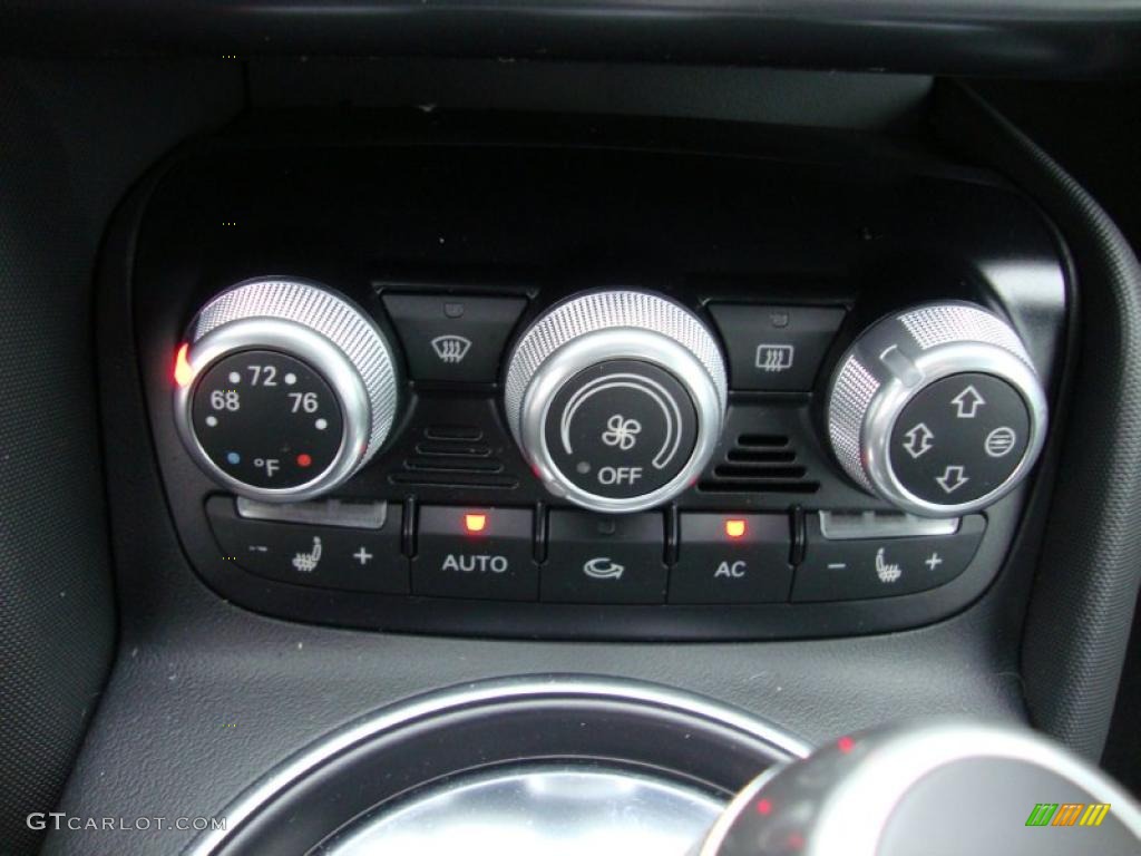 2009 Audi R8 4.2 FSI quattro Controls Photo #39336152