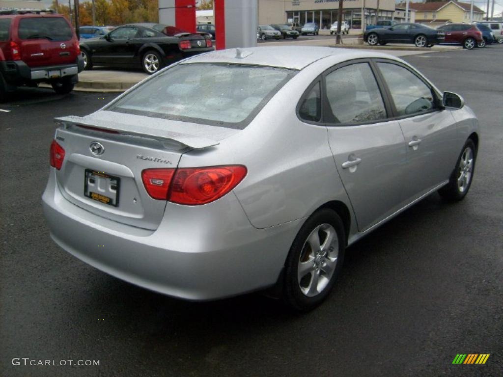 2009 Elantra SE Sedan - Quicksilver / Gray photo #5
