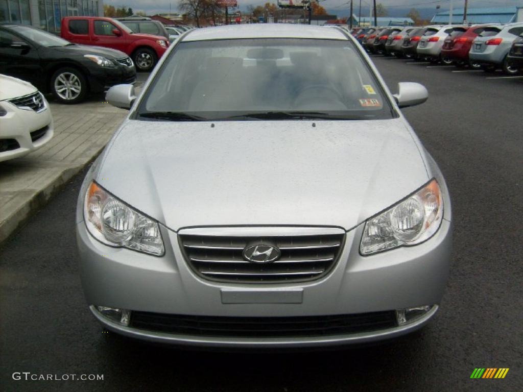 2009 Elantra SE Sedan - Quicksilver / Gray photo #7