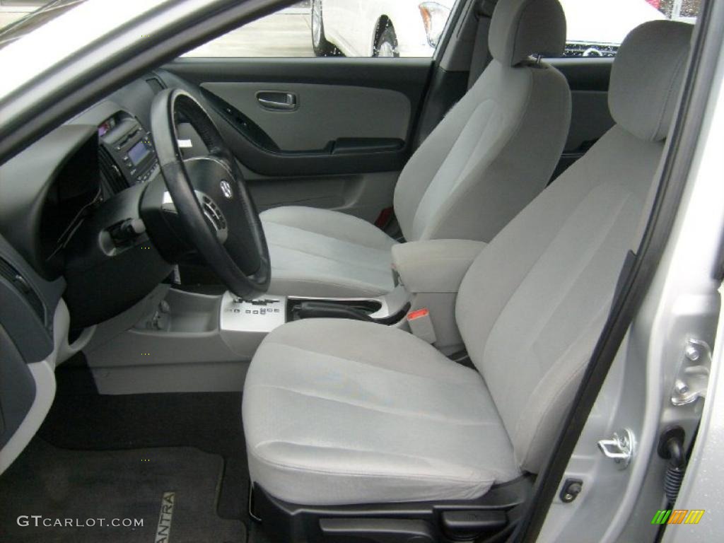 2009 Elantra SE Sedan - Quicksilver / Gray photo #9