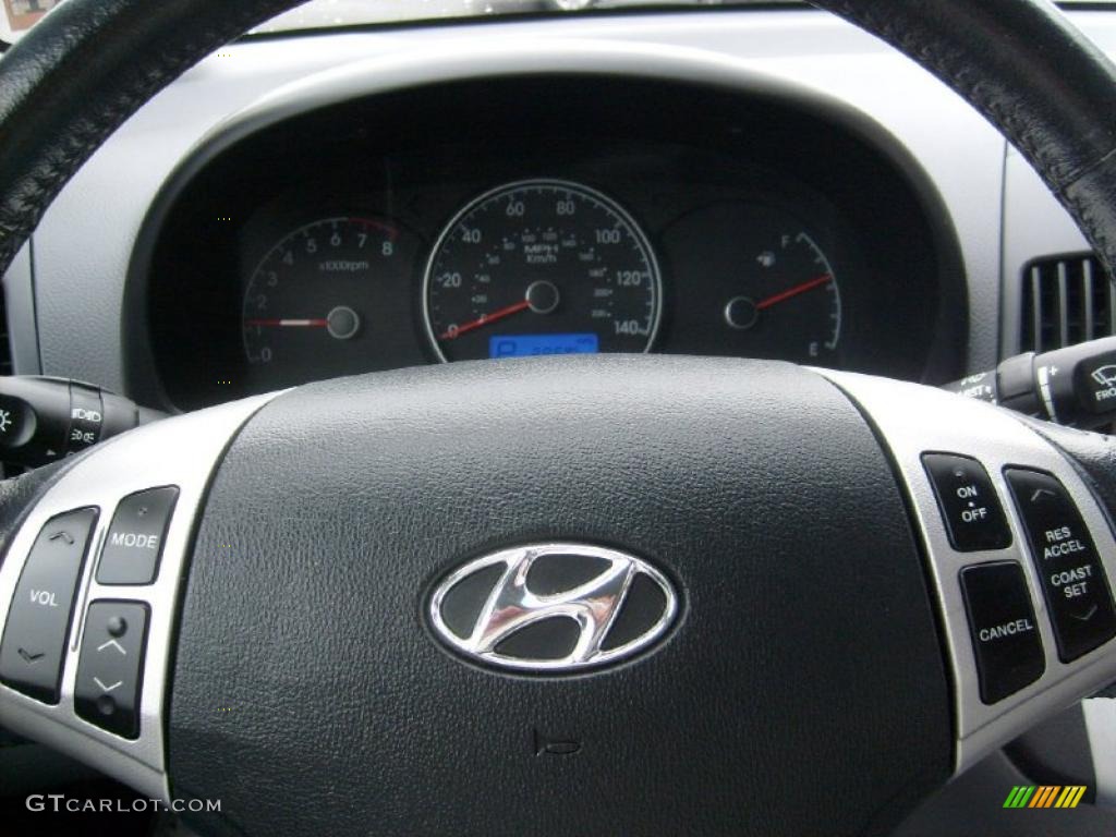 2009 Elantra SE Sedan - Quicksilver / Gray photo #18