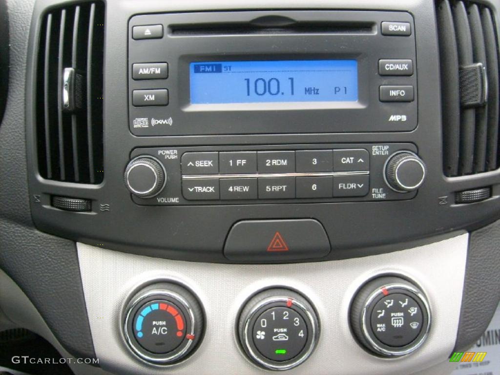 2009 Elantra SE Sedan - Quicksilver / Gray photo #19