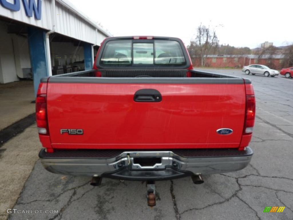 2001 F150 XLT SuperCab 4x4 - Bright Red / Medium Graphite photo #9