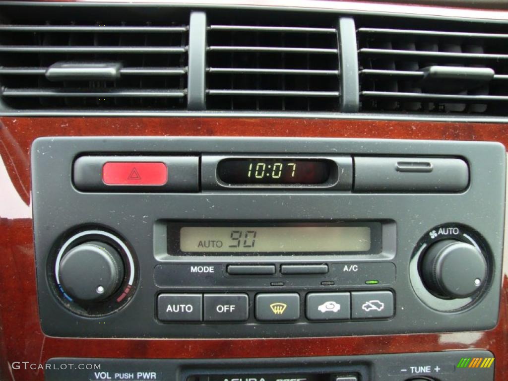 2000 Acura RL 3.5 Sedan Controls Photo #39338568