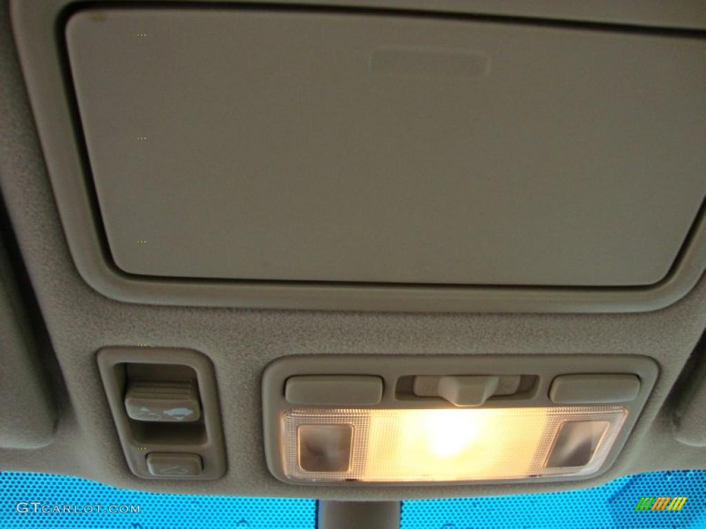 2000 Acura RL 3.5 Sedan Controls Photo #39338612