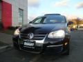 Black - Jetta SE Sedan Photo No. 1