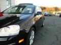 Black - Jetta SE Sedan Photo No. 7