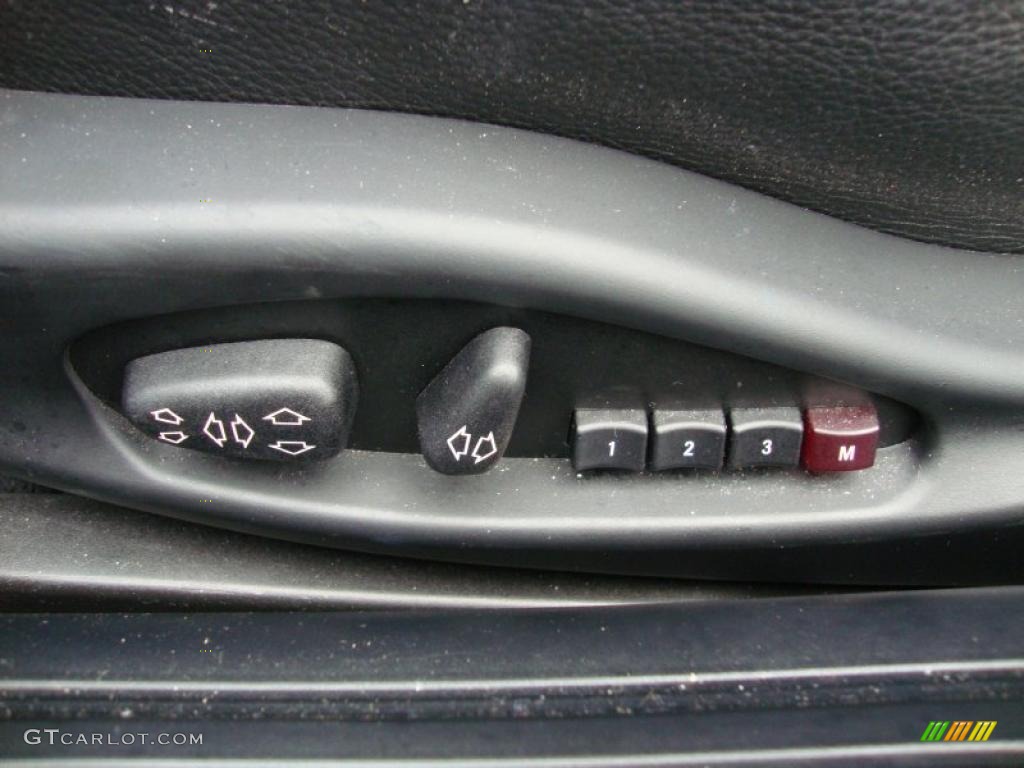 2006 BMW M6 Coupe Controls Photo #39340904