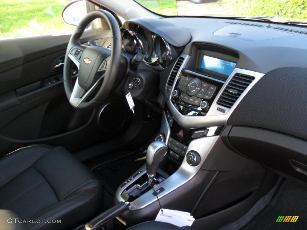 2011 Chevrolet Cruze LTZ Jet Black Leather Dashboard Photo #39342128