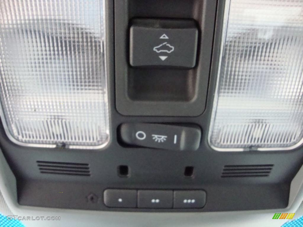 2004 Acura TL 3.2 Controls Photo #39342304