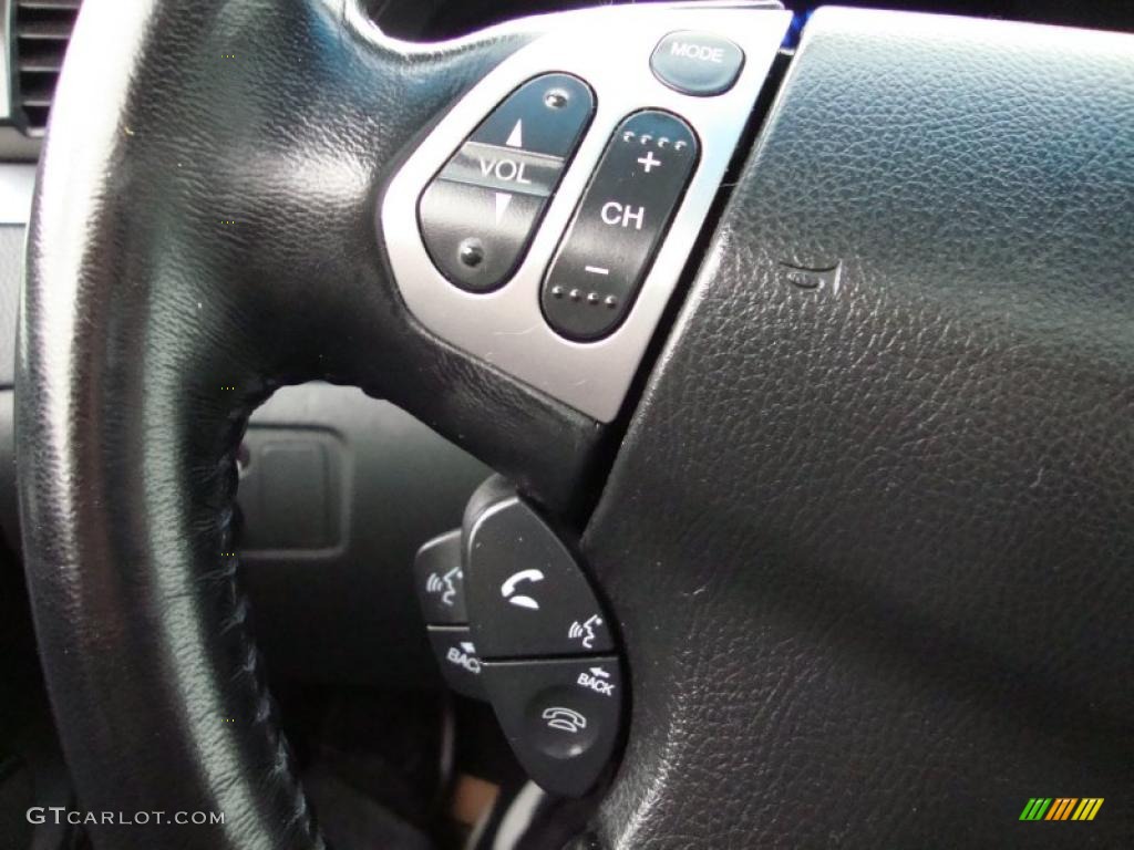 2004 Acura TL 3.2 Controls Photo #39342364