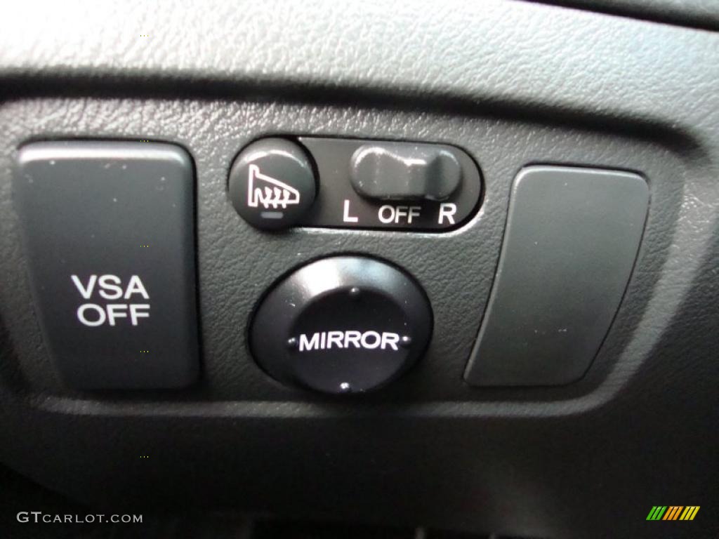 2004 Acura TL 3.2 Controls Photo #39342404