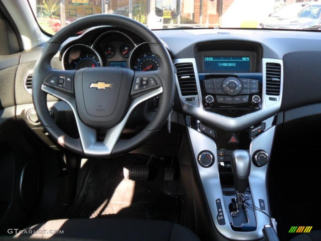 2011 Chevrolet Cruze LT Jet Black Dashboard Photo #39342460
