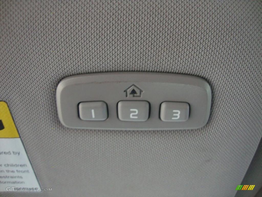 2008 Volvo XC90 3.2 AWD Controls Photo #39343240