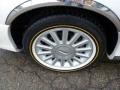 2003 Lincoln Town Car Signature Wheel and Tire Photo