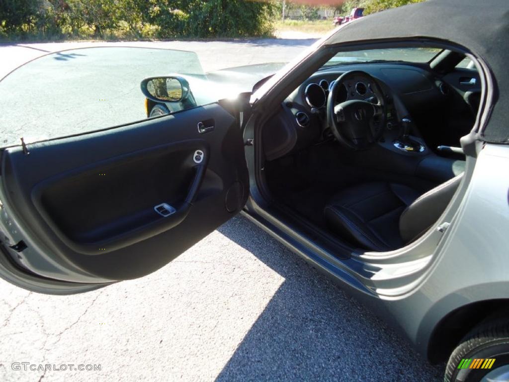 2007 Pontiac Solstice Roadster Ebony Door Panel Photo #39345364