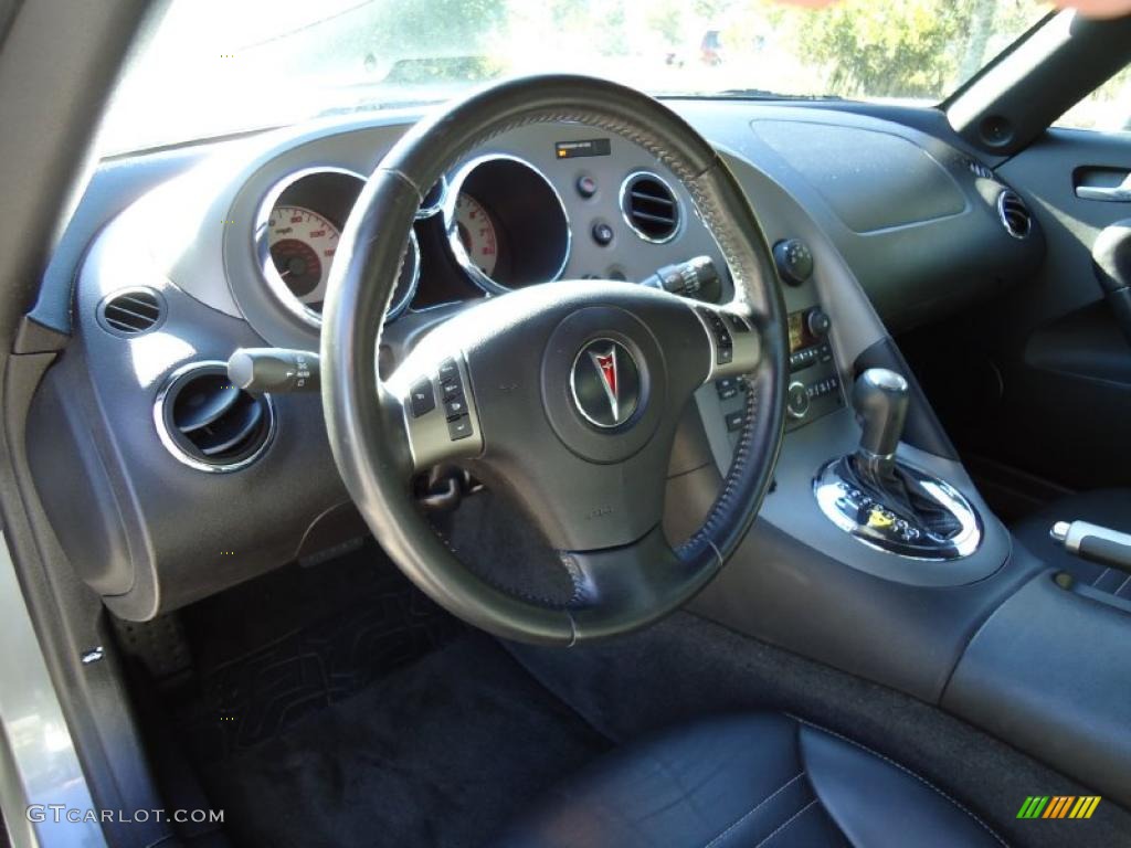 2007 Pontiac Solstice Roadster Ebony Dashboard Photo #39345396