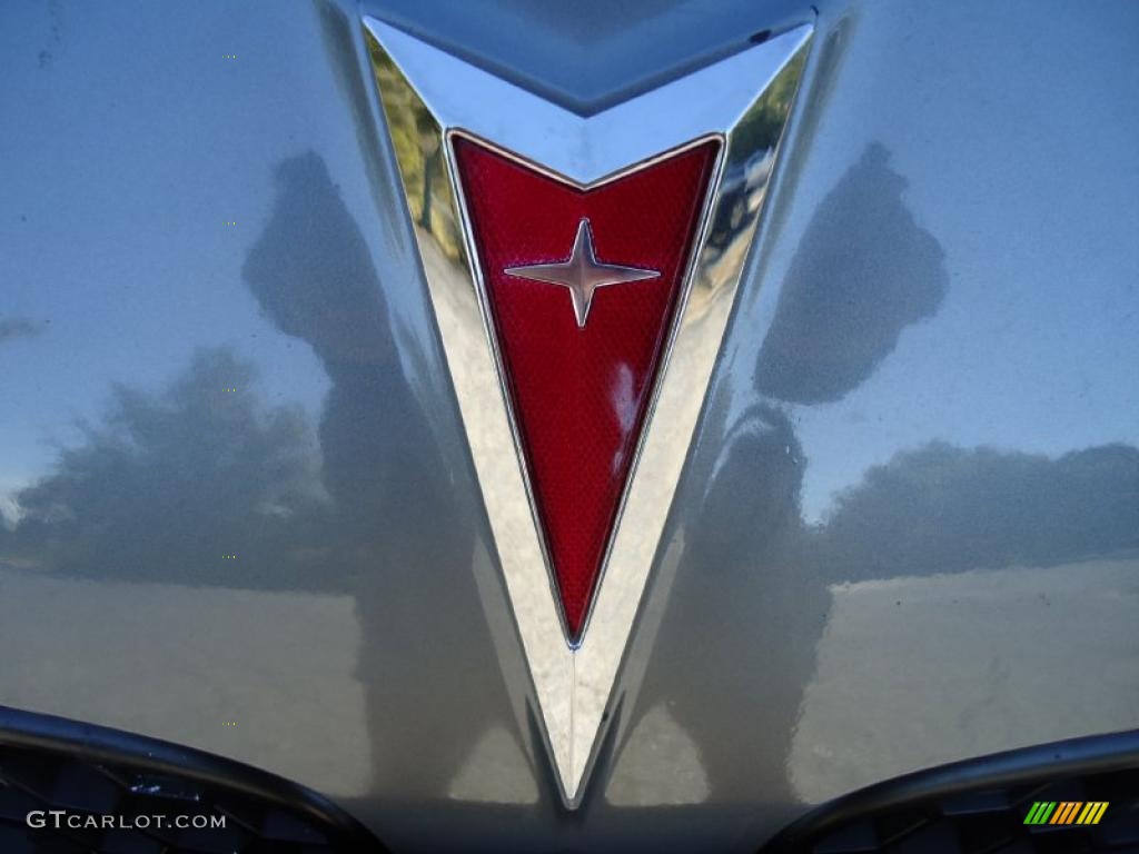 2007 Pontiac Solstice Roadster Marks and Logos Photo #39345544
