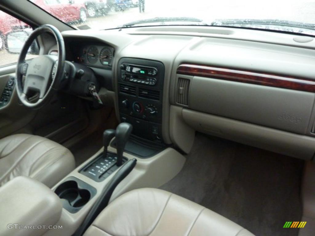 2000 Grand Cherokee Laredo 4x4 - Patriot Blue Pearlcoat / Camel photo #17