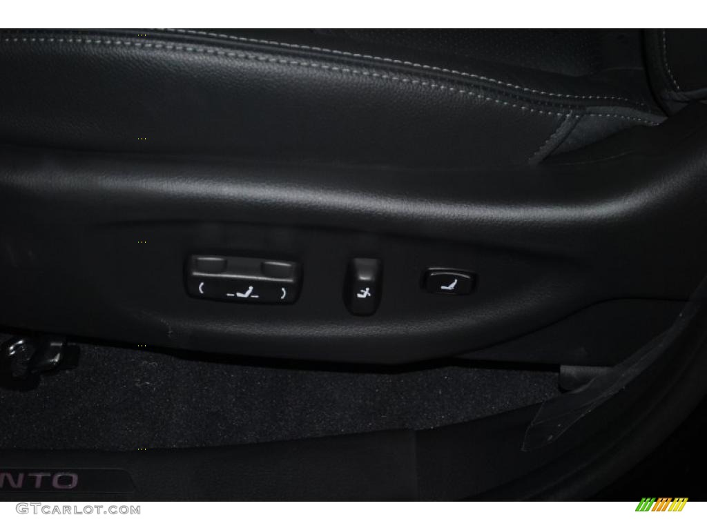2011 Sorento SX V6 AWD - Ebony Black / Black photo #15