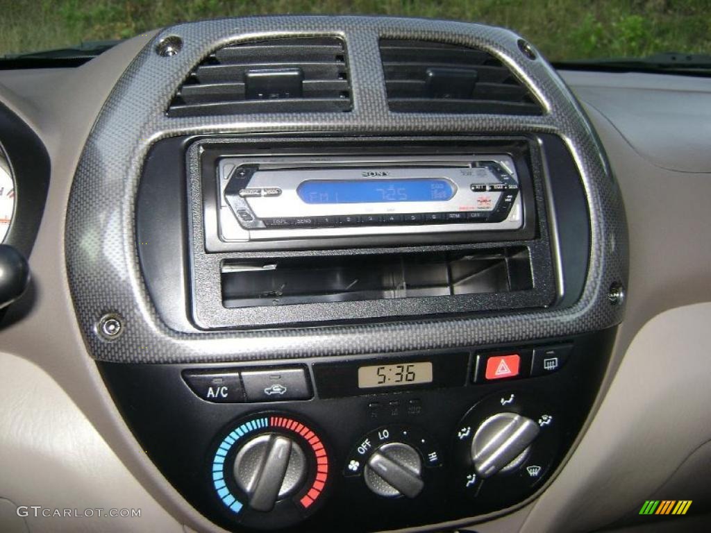 2002 RAV4  - Black / Gray photo #11