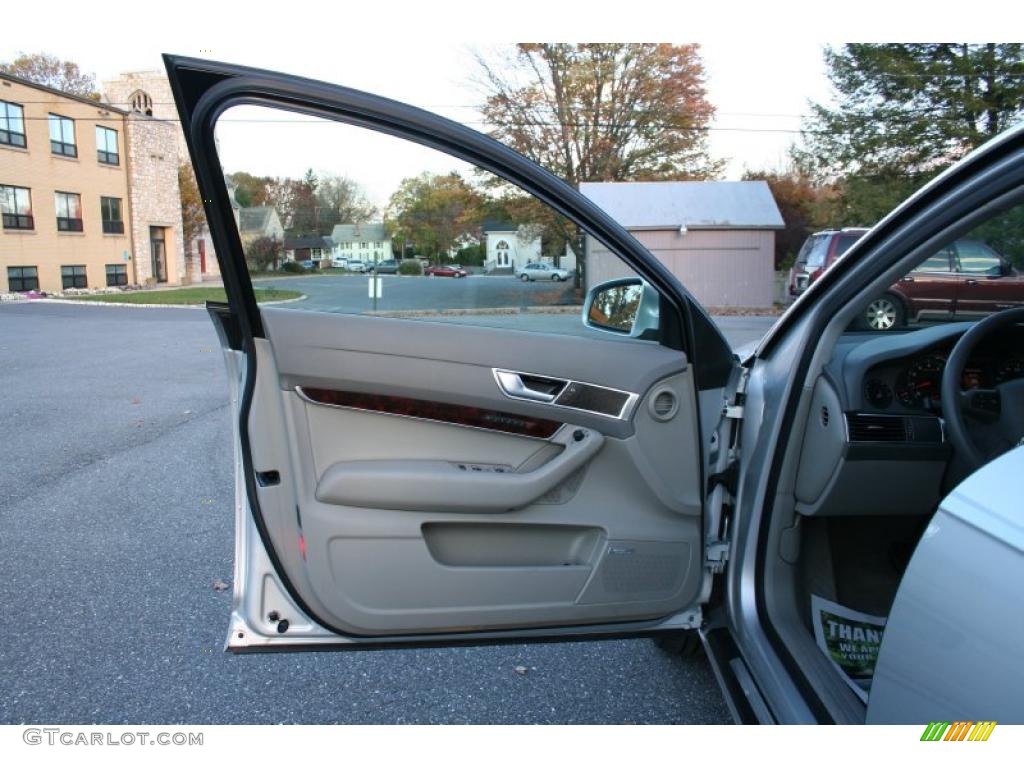2006 Audi A6 3.2 quattro Sedan Platinum Door Panel Photo #39348936