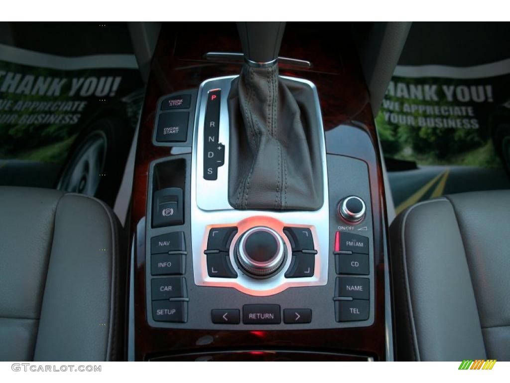 2006 Audi A6 3.2 quattro Sedan Controls Photo #39349112