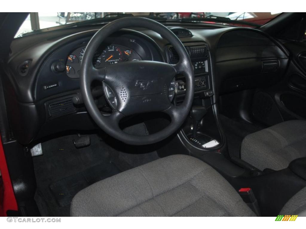 Medium Graphite Interior 1997 Ford Mustang V6 Convertible Photo #39349320
