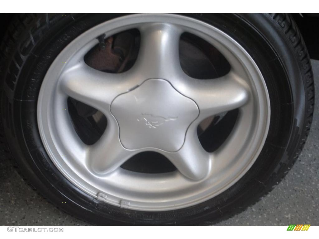 1997 Ford Mustang V6 Convertible Wheel Photo #39349484
