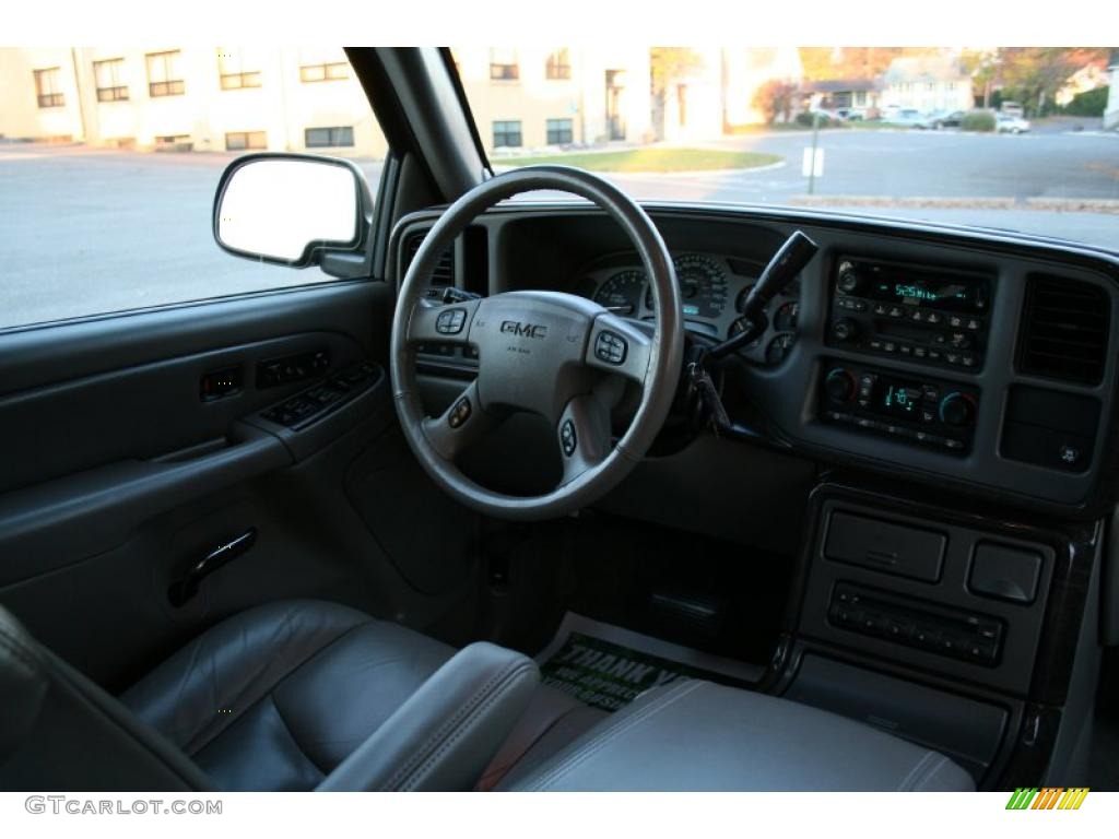 2004 Yukon Denali AWD - Onyx Black / Stone Gray photo #23